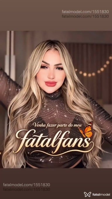 Acompanhante mulher loira (o) de olhos castanhos em Virtual - Scarlet