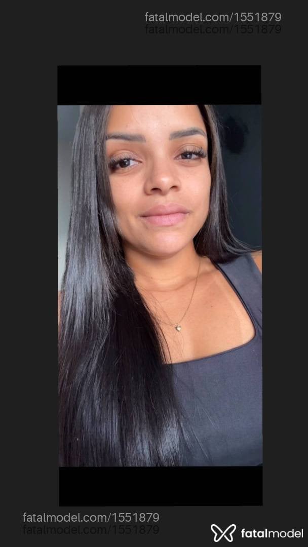 Acompanhante mulher com cabelo castanho de olhos castanhos - Morena