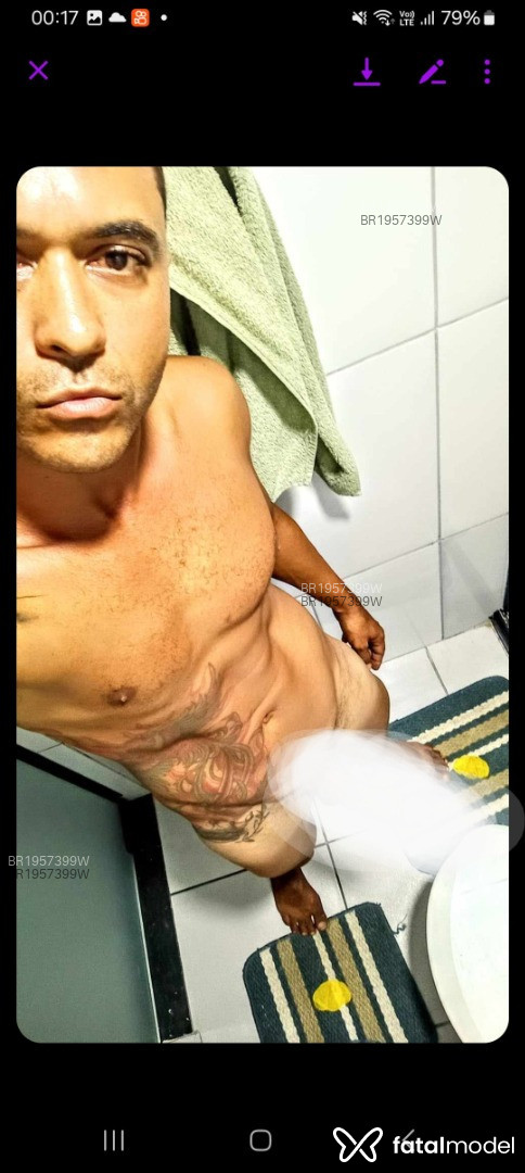 Acompanhante homem com cabelo castanho de olhos castanhos em Salvador - Santos