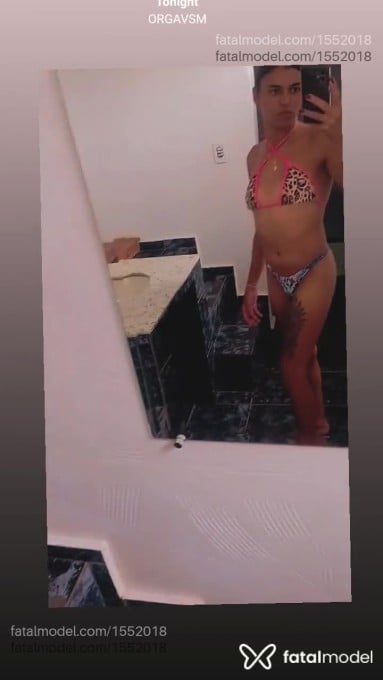 Acompanhante travesti com cabelo castanho de olhos castanhos em Paraguaçu Paulista Acompanhante travesti com cabelo castanho de olhos castanhos em Paraguaçu Paulista - Batima