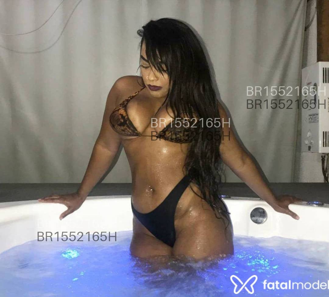Acompanhante mulher morena (o) de olhos castanhos em Formiga Acompanhante mulher morena (o) de olhos castanhos em Formiga - Kamilly