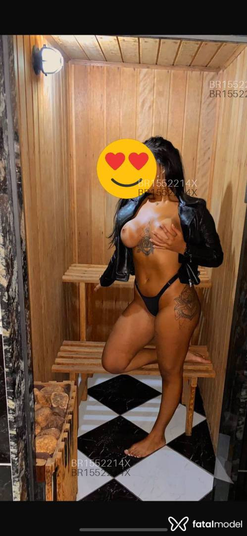 Acompanhante mulher com cabelo castanho de olhos castanhos em São José dos Campos Acompanhante mulher com cabelo castanho de olhos castanhos em São José dos Campos - Athena