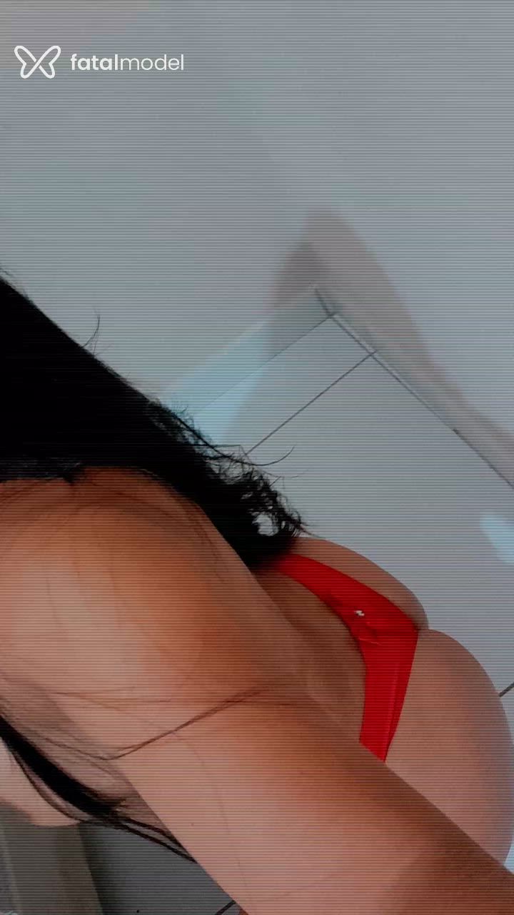 Acompanhante mulher morena (o) de olhos castanhos - Lorena Bittencourt Acompanhante mulher morena (o) de olhos castanhos - Lorena Bittencourt