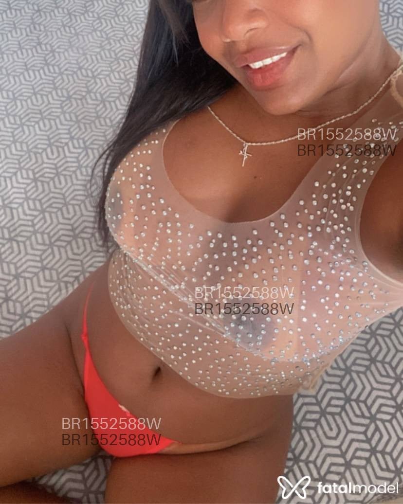 Acompanhante mulher com cabelo castanho de olhos pretos em Rio de Janeiro - Mel carícia