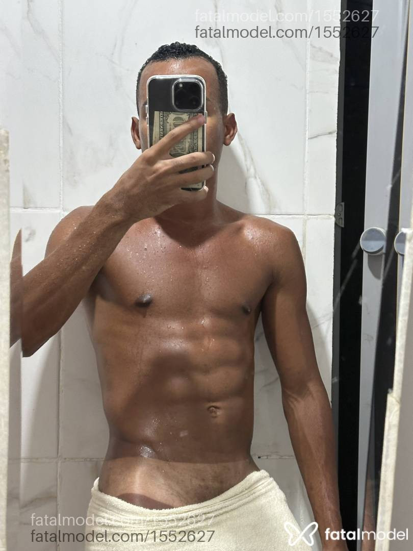 Acompanhante homem morena (o) de olhos pretos em Duque de Caxias - Yuribahiano