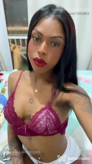 Acompanhante mulher trans morena (o) de olhos castanhos em São Paulo - Leticia Garcia