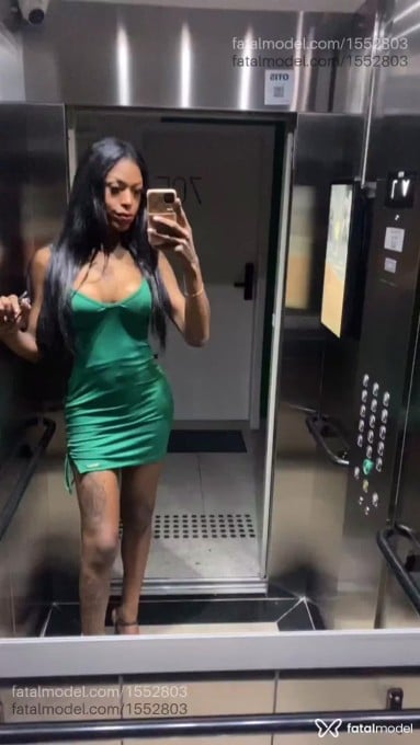 Acompanhante mulher trans morena (o) de olhos castanhos em São Paulo - Leticia Garcia