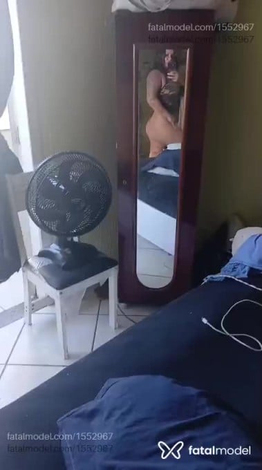 Acompanhante mulher com cabelo castanho de olhos castanhos em São Pedro da Aldeia Acompanhante mulher com cabelo castanho de olhos castanhos em São Pedro da Aldeia - Soraya