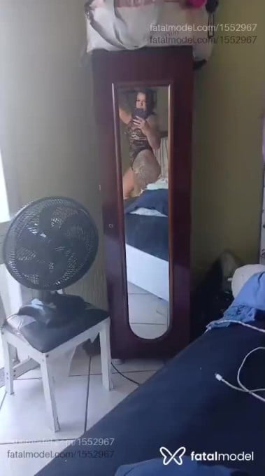 Acompanhante mulher com cabelo castanho de olhos castanhos em São Pedro da Aldeia Acompanhante mulher com cabelo castanho de olhos castanhos em São Pedro da Aldeia - Soraya