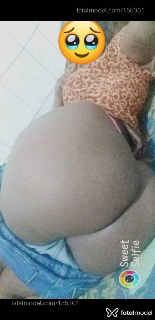 Acompanhante mulher trans com cabelo castanho de olhos castanhos - Drumont