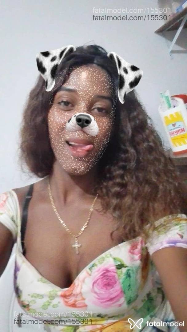 Acompanhante mulher trans com cabelo castanho de olhos castanhos em Catalão - Drumont