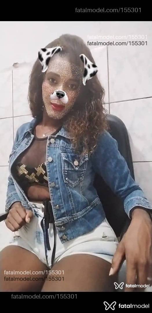 Acompanhante mulher trans com cabelo castanho de olhos castanhos em Catalão - Drumont
