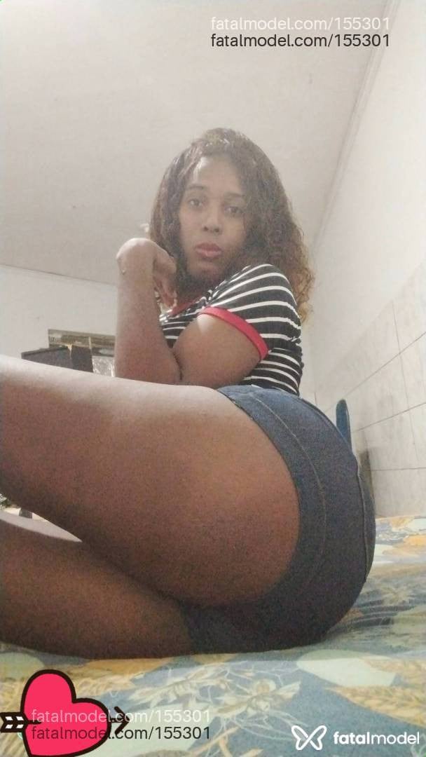 Acompanhante mulher trans com cabelo castanho de olhos castanhos em Catalão - Drumont