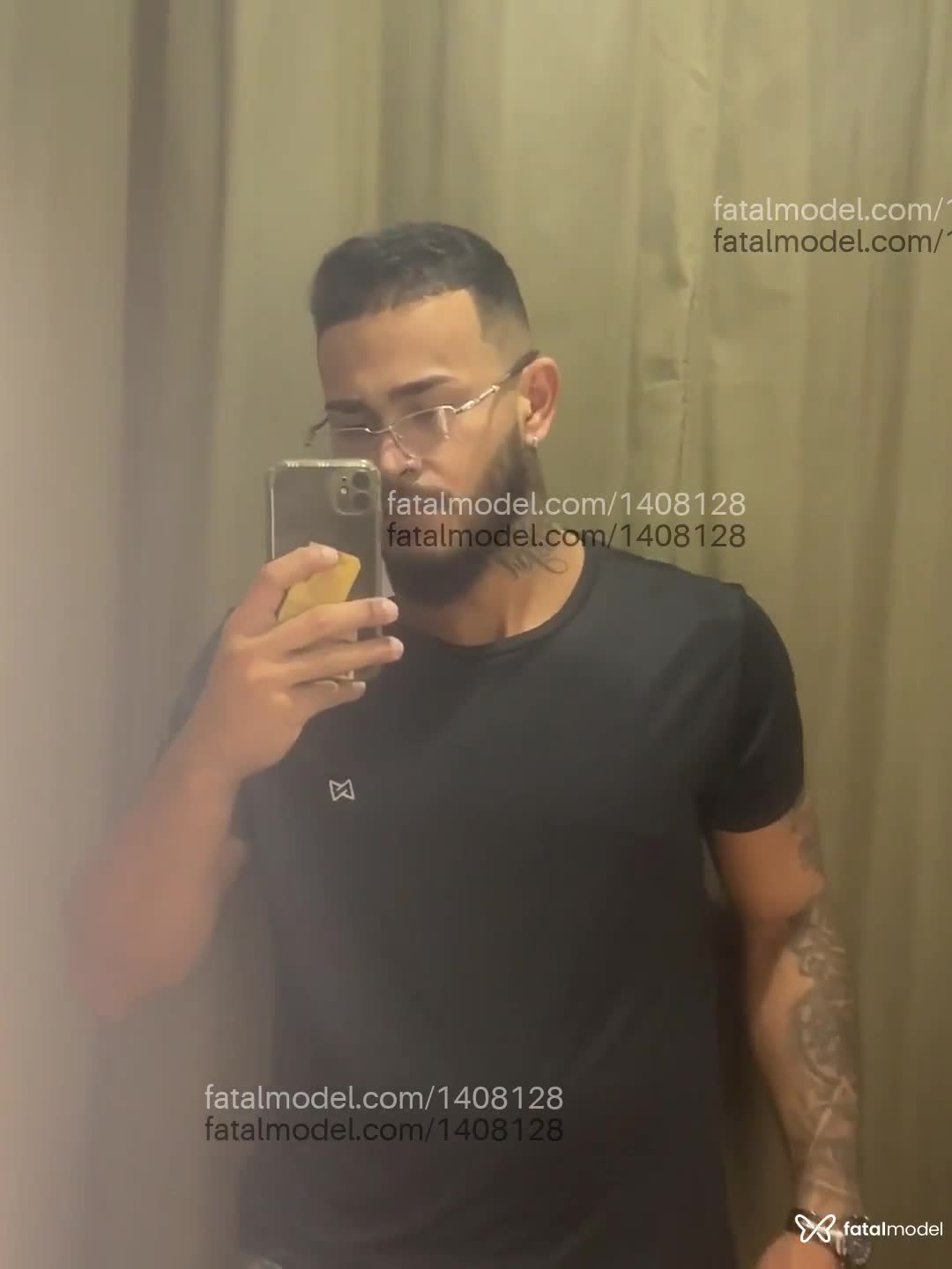Acompanhante homem morena (o) de olhos castanhos em Virtual Acompanhante homem morena (o) de olhos castanhos em Virtual - Max pires