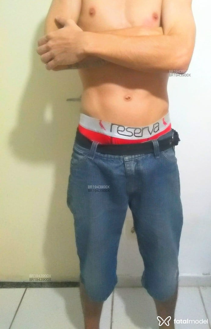 Acompanhante homem morena (o) de olhos azuis em Cruzeiro Acompanhante homem morena (o) de olhos azuis em Cruzeiro - Felipe CSilva