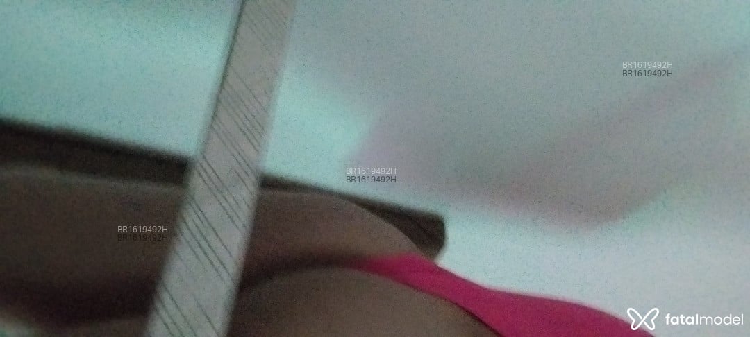 Acompanhante mulher trans com cabelo castanho de olhos castanhos em Lages - Micaela