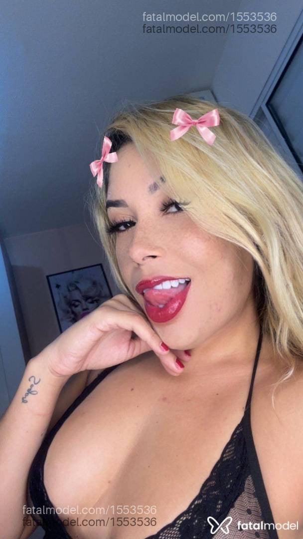 Acompanhante mulher loira (o) de olhos castanhos em Alta Floresta - Beatriz