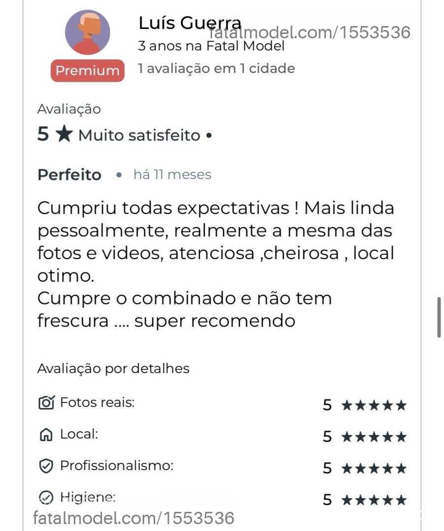 Acompanhante mulher loira (o) de olhos castanhos - Beatriz