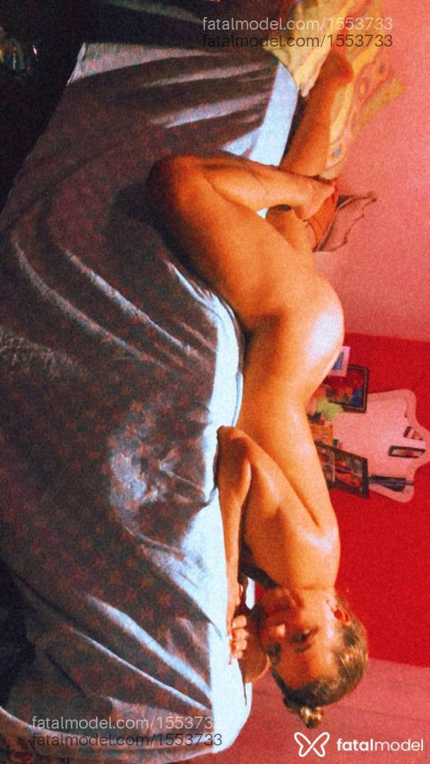Acompanhante mulher loira (o) de olhos mel em Uberaba - Eliza Vasconcellos