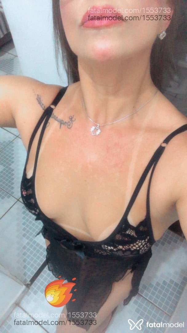 Acompanhante mulher loira (o) de olhos mel - Eliza Vasconcellos