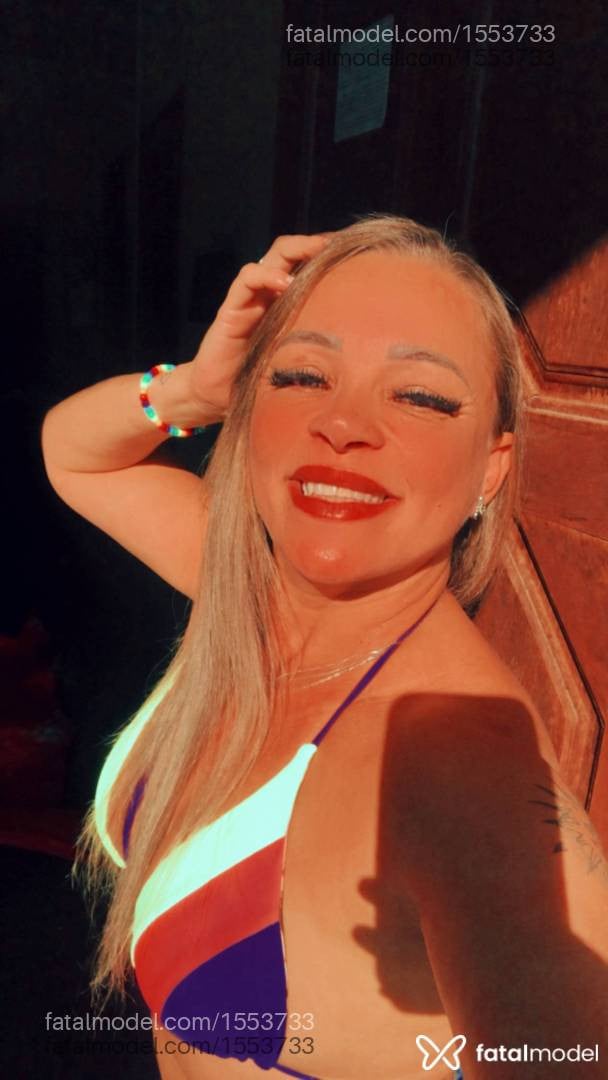 Acompanhante mulher loira (o) de olhos mel em Uberaba - Eliza Vasconcellos