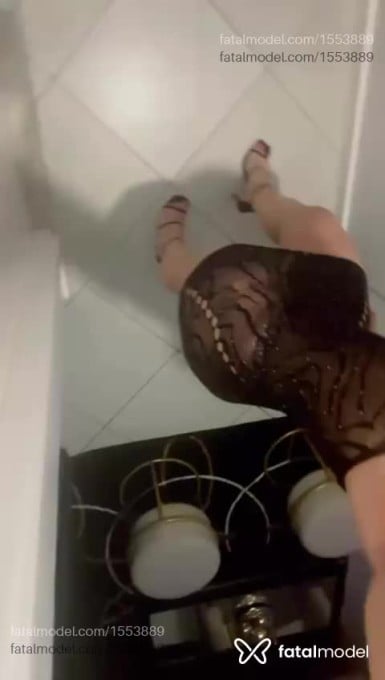 Acompanhante mulher loira (o) de olhos verdes em Manaus Acompanhante mulher loira (o) de olhos verdes em Manaus - Victoria