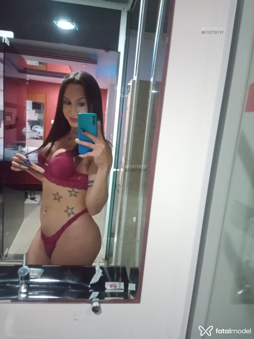 Acompanhante mulher trans loira (o) de olhos castanhos em Curitiba - Melissa Sanches