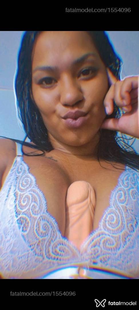 Acompanhante mulher morena (o) de olhos pretos - Rafaela Cristal