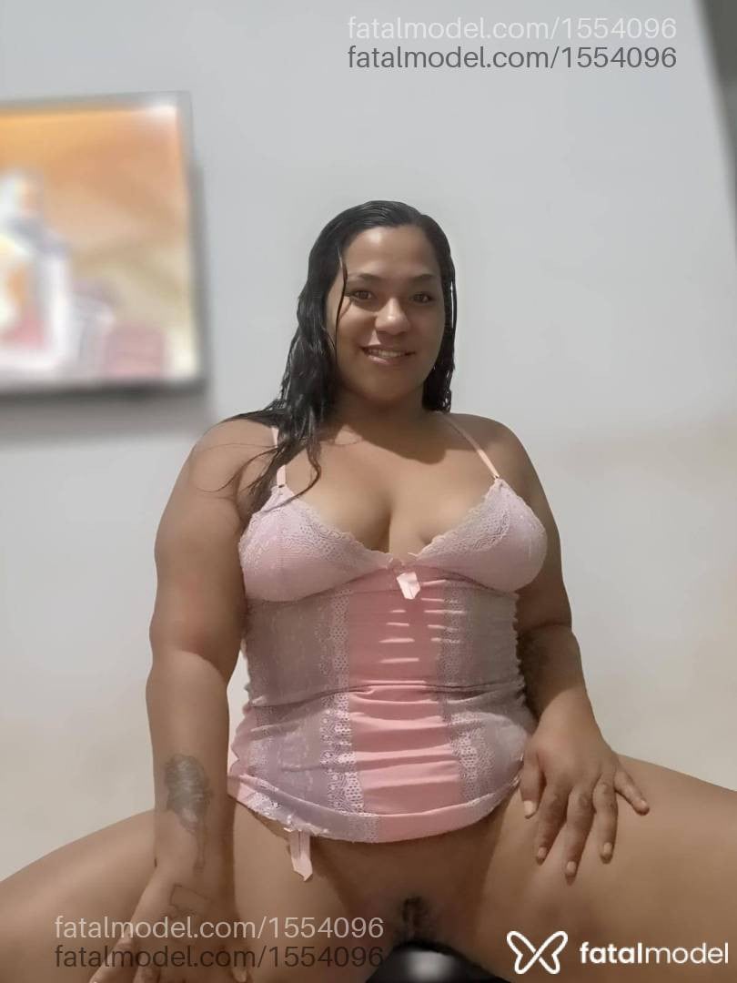 Acompanhante mulher morena (o) de olhos pretos em Uberaba - Rafaela Cristal