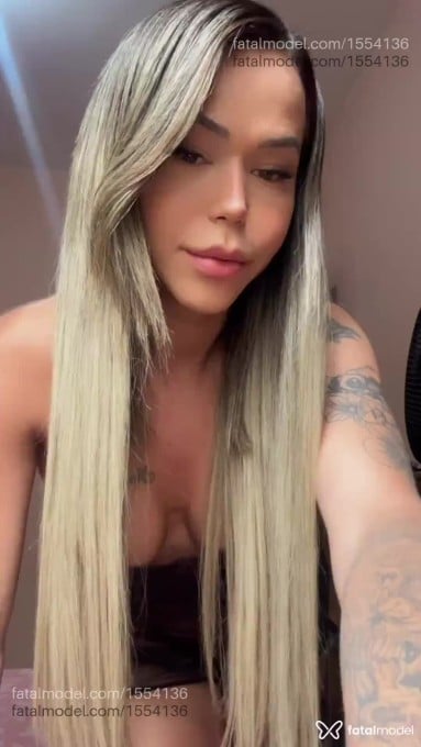 Acompanhante mulher trans loira (o) de olhos castanhos em Viçosa - Ana Beatriz