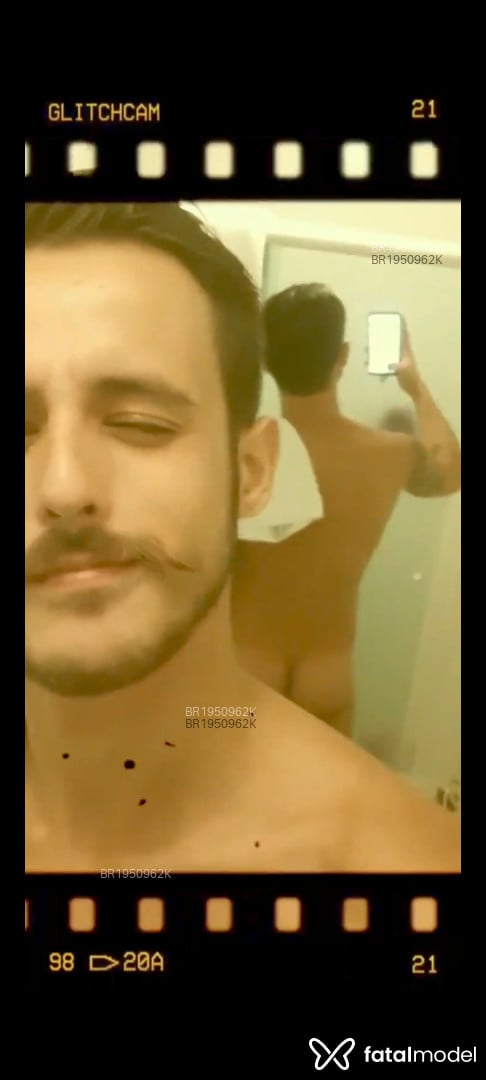 Acompanhante homem morena (o) de olhos castanhos em Itajaí - Alexandre