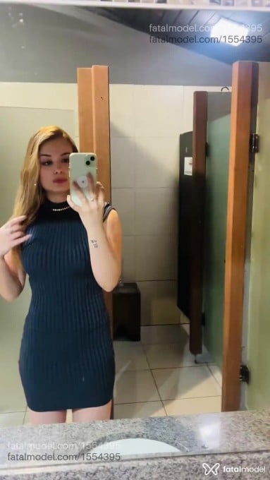 Acompanhante mulher loira (o) de olhos pretos em Curitiba Acompanhante mulher loira (o) de olhos pretos em Curitiba - Tati Müller