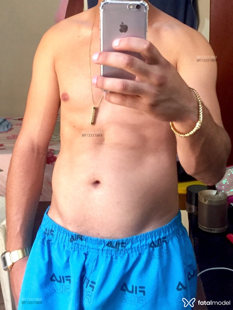 Acompanhante homem morena (o) de olhos castanhos em Virtual Acompanhante homem morena (o) de olhos castanhos em Virtual - Vitinho