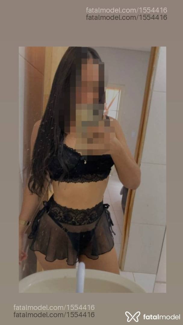 Acompanhante mulher com cabelo castanho de olhos castanhos - Melissa Sanches