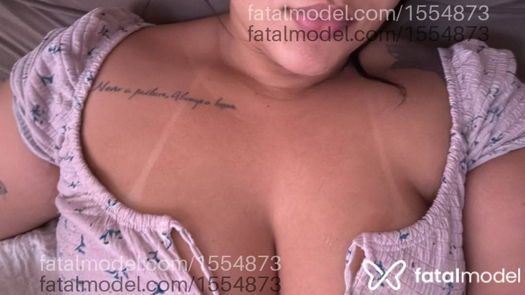 Acompanhante mulher morena (o) de olhos mel em Virtual - Vitória Rangel