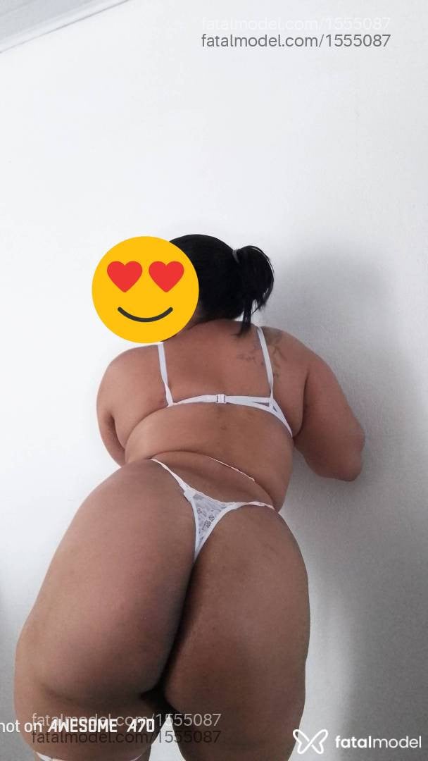Acompanhante mulher morena (o) de olhos castanhos - Larah