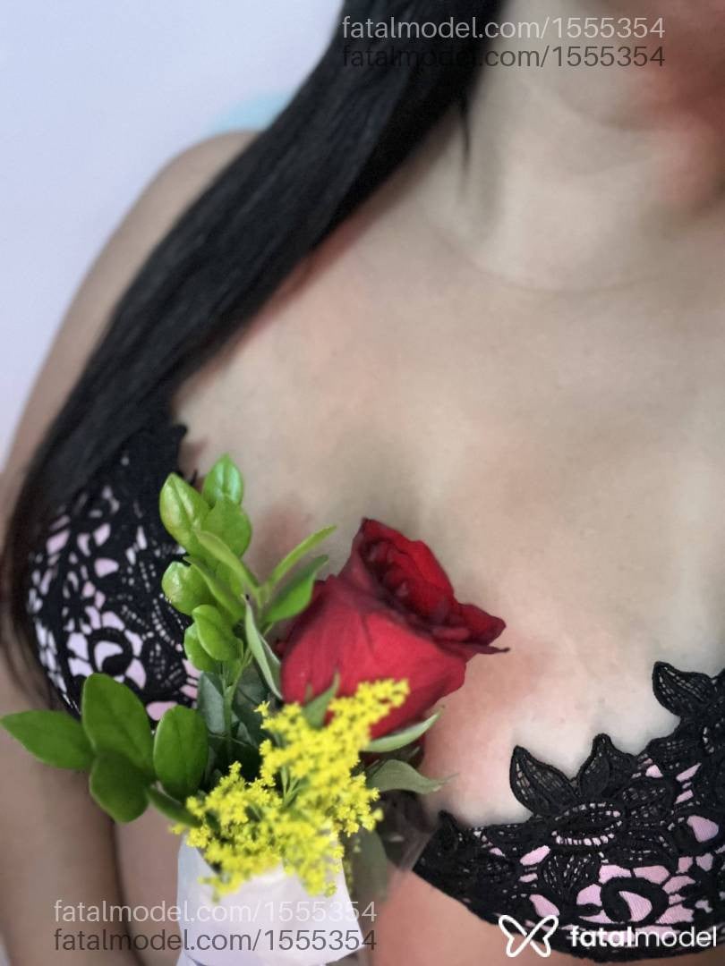 Acompanhante mulher morena (o) de olhos pretos em Teresópolis Acompanhante mulher morena (o) de olhos pretos em Teresópolis - Mariana