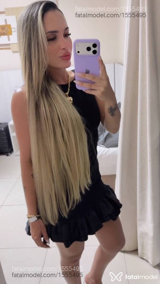 Acompanhante mulher loira (o) de olhos castanhos - Vitória