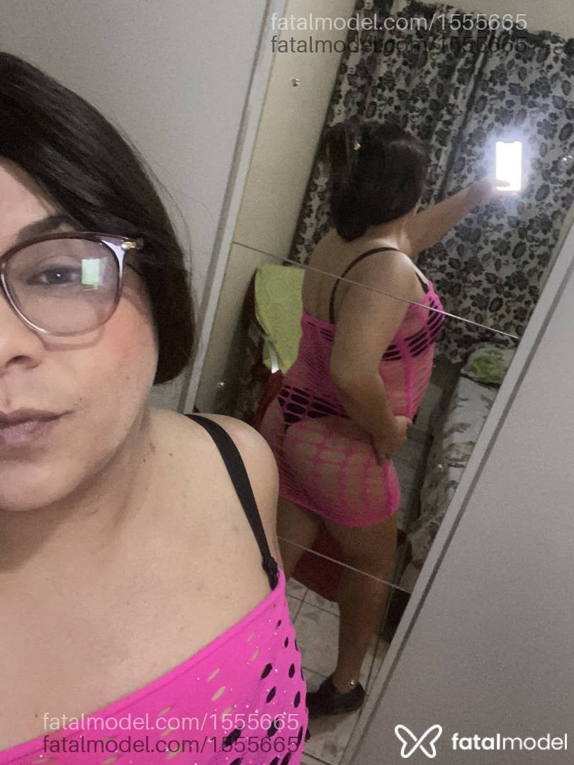 Acompanhante travesti com cabelo castanho de olhos verdes - Luna souza