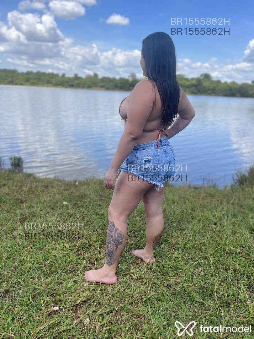 Acompanhante mulher com cabelo castanho de olhos mel em Uberlândia - Laura silva