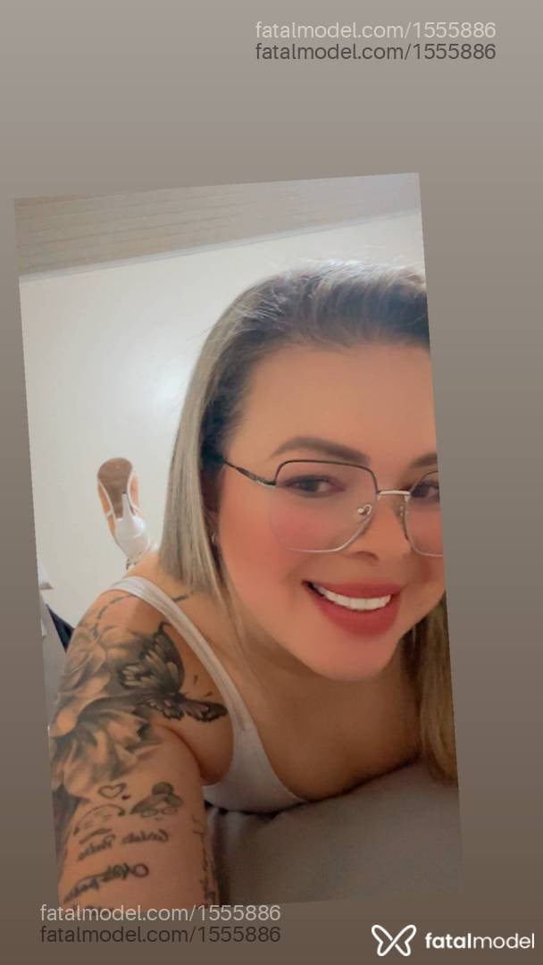 Acompanhante mulher loira (o) de olhos mel - Carine