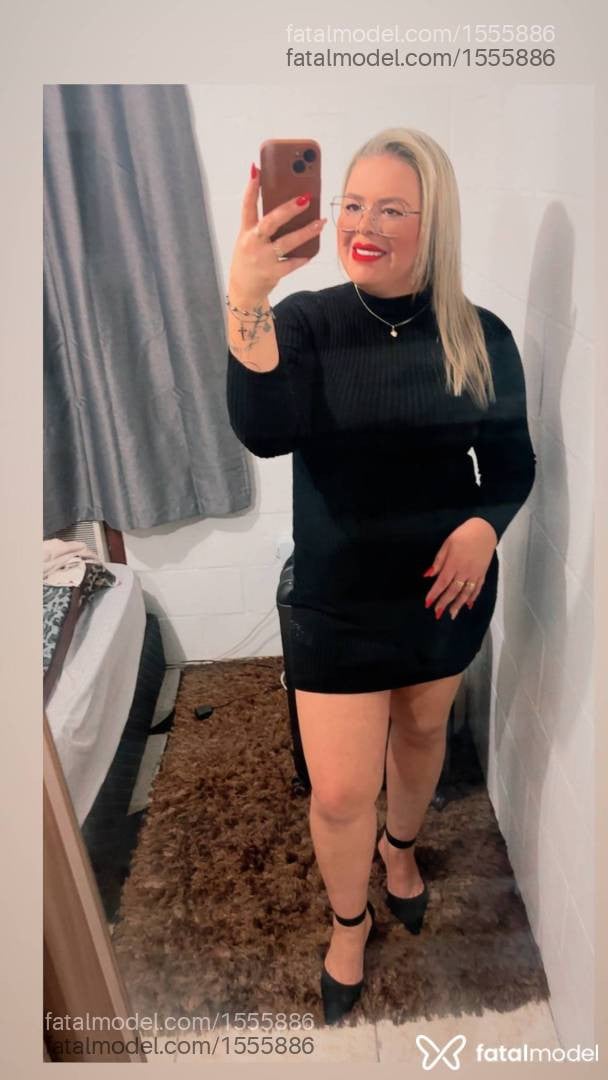 Acompanhante mulher loira (o) de olhos mel - Carine