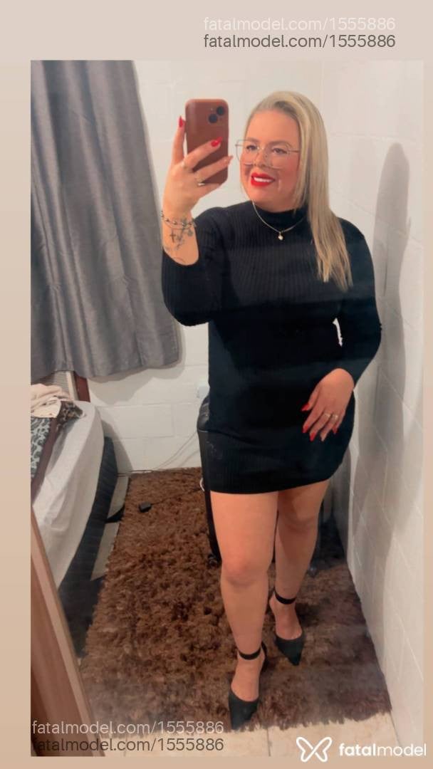 Acompanhante mulher loira (o) de olhos mel - Carine