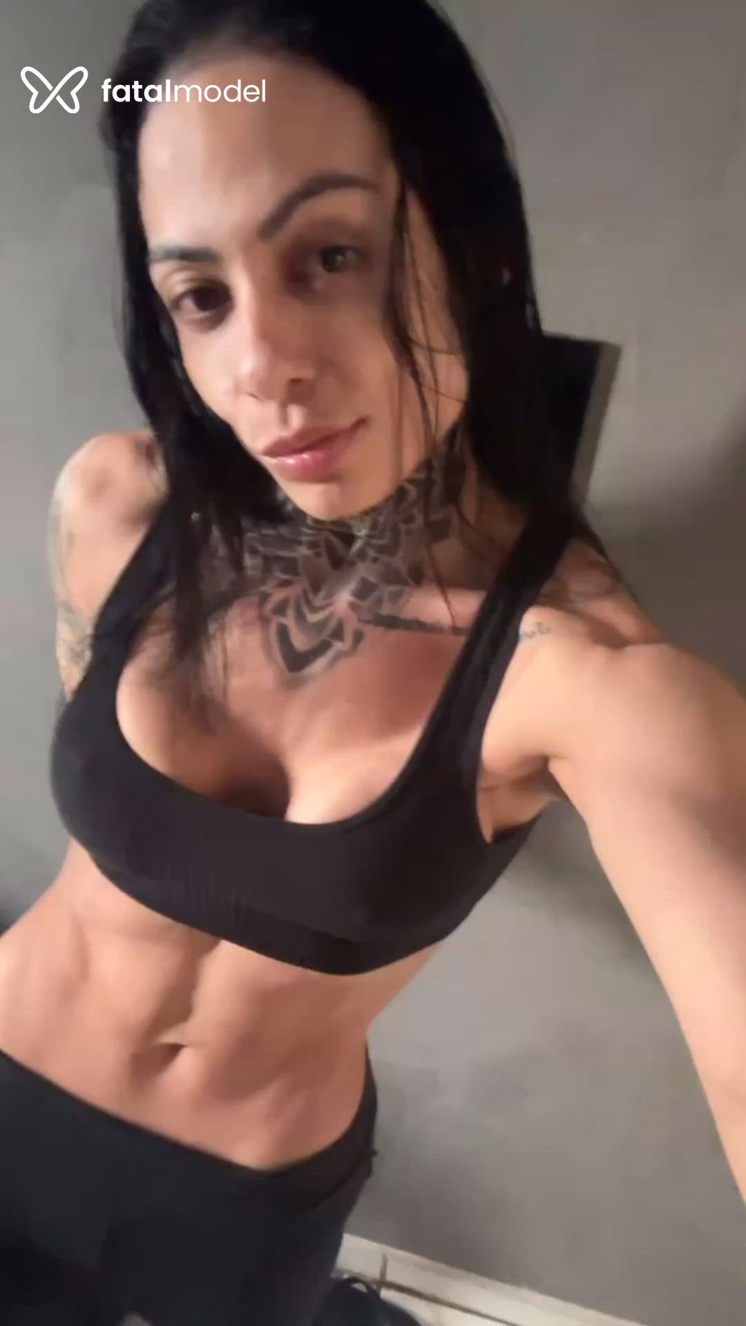 Acompanhante mulher morena (o) de olhos castanhos - Viviane Brant Acompanhante mulher morena (o) de olhos castanhos - Viviane Brant