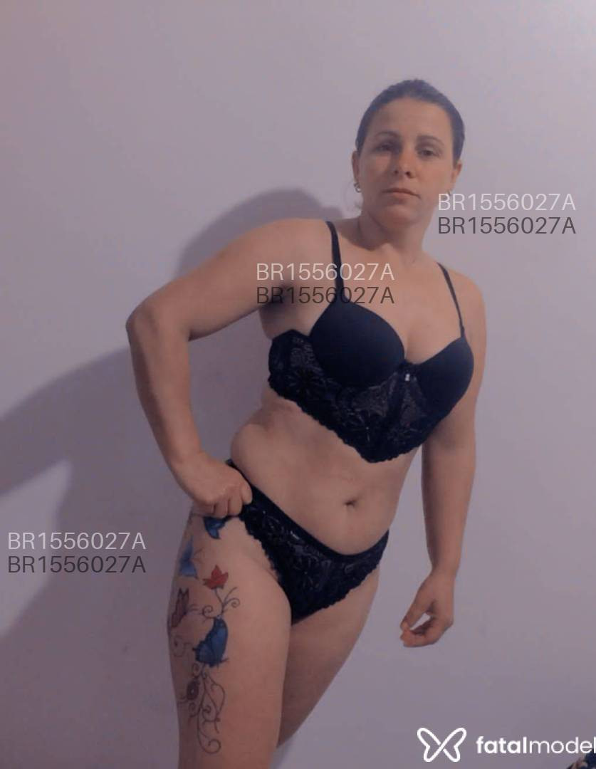 Acompanhante mulher loira (o) de olhos castanhos em Goianésia - Bruna Lima
