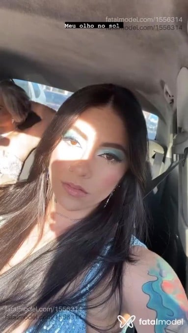 Acompanhante mulher com cabelo castanho de olhos castanhos - Melissa Salles Acompanhante mulher com cabelo castanho de olhos castanhos - Melissa Salles