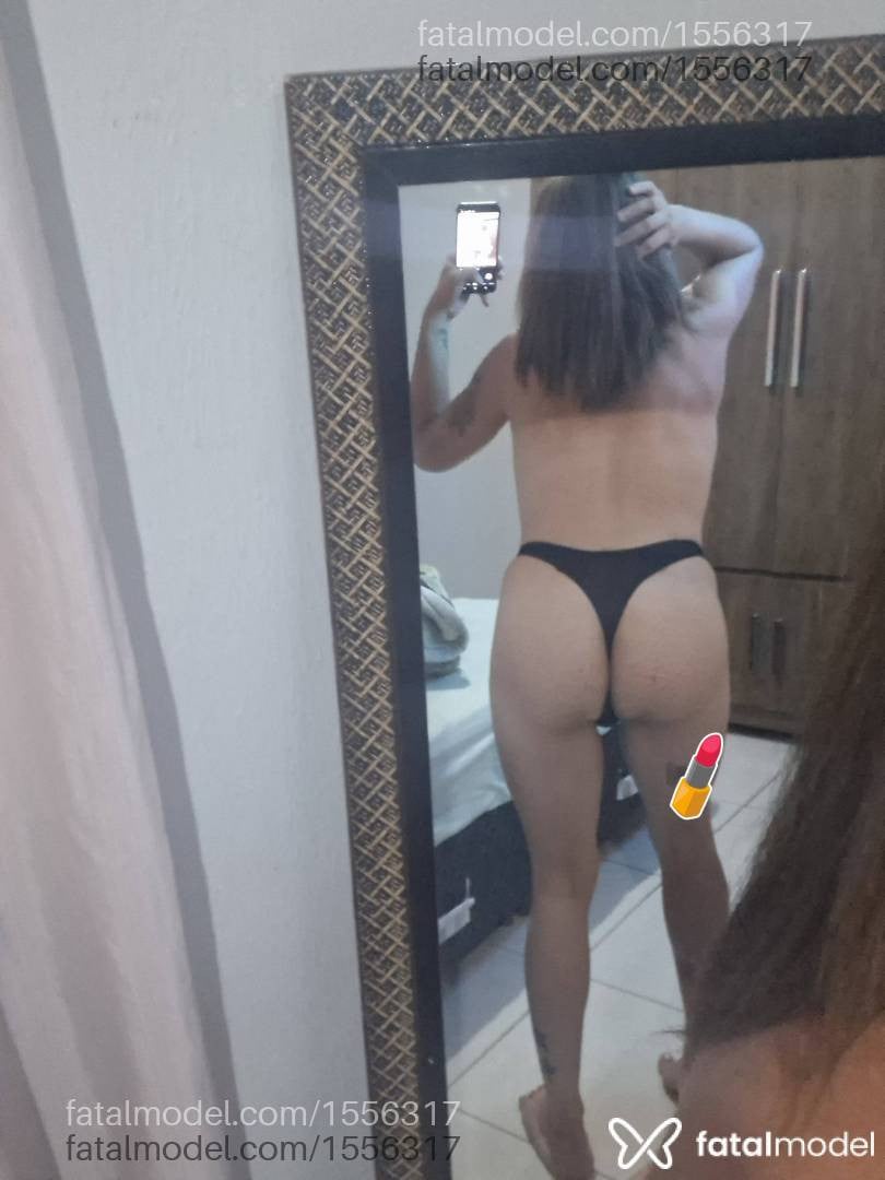Acompanhante mulher trans com cabelo castanho de olhos verdes em Birigui - Gaby Silva