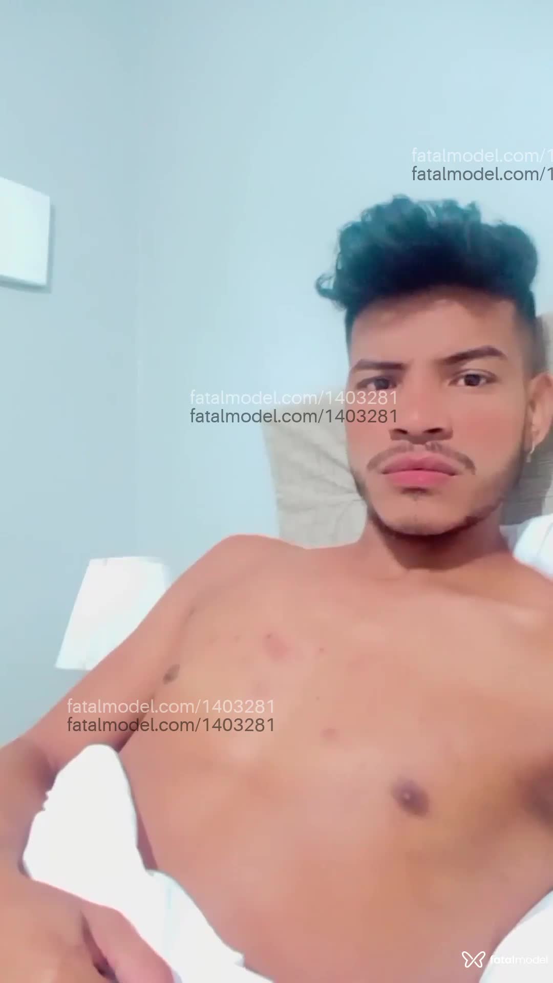 Acompanhante homem morena (o) de olhos castanhos em Belém Acompanhante homem morena (o) de olhos castanhos em Belém - Carlos iurley