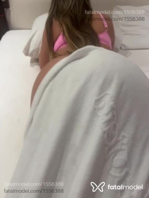 Acompanhante mulher loira (o) de olhos mel em Tramandaí Acompanhante mulher loira (o) de olhos mel em Tramandaí - Andressa