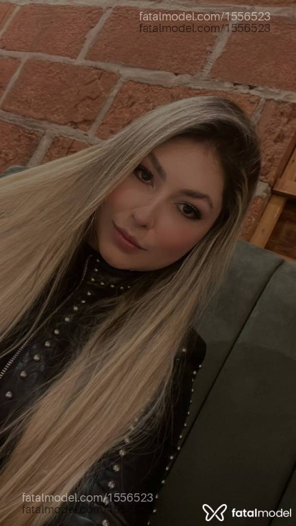 Acompanhante mulher loira (o) de olhos castanhos em Caxias do Sul - Ana Clara